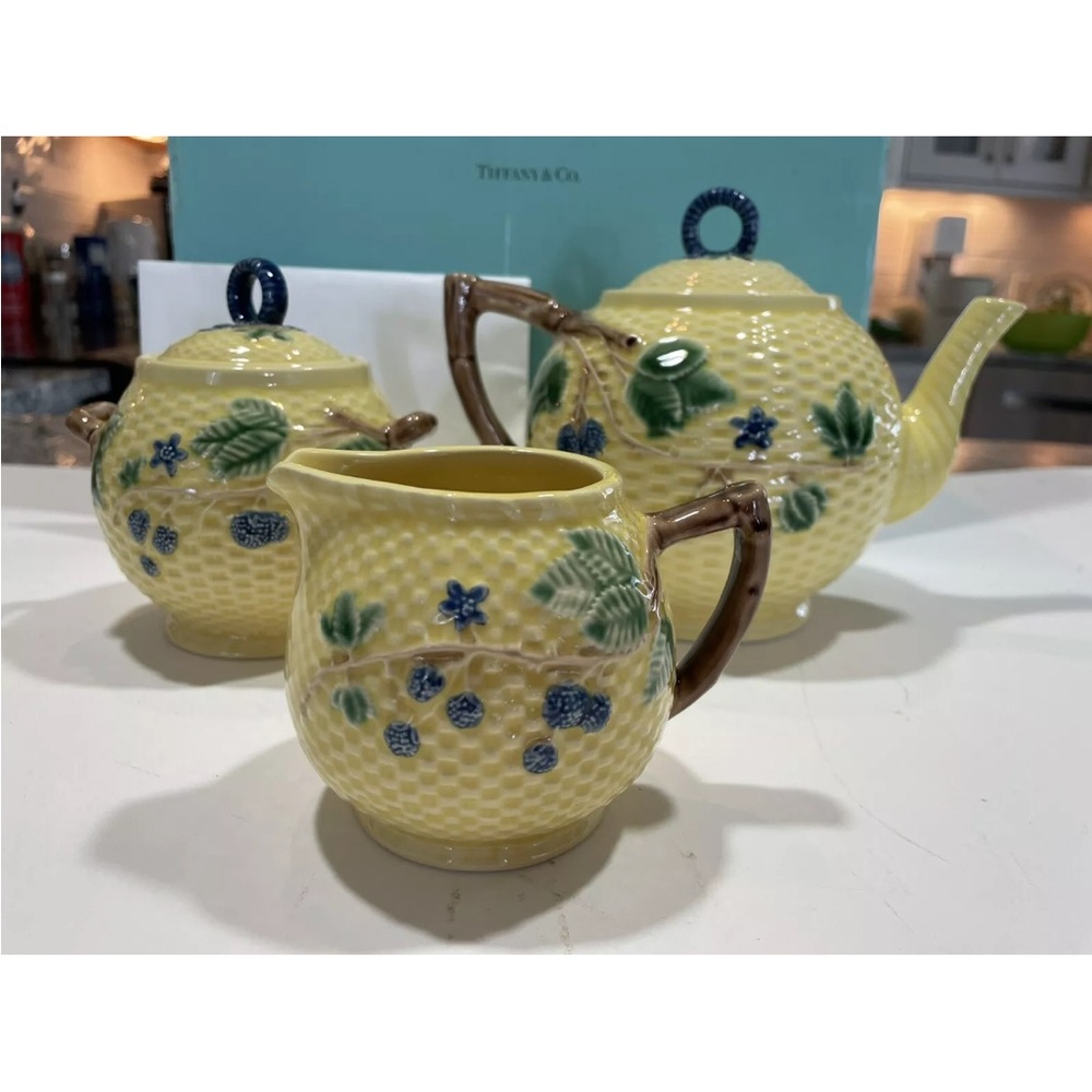 Tiffany and Co. Portugal Majolica Blackberries Yellow Ceramic Tea set